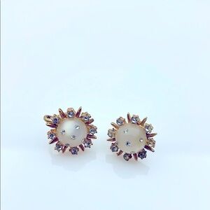 Elegant Vintage Gold Tone Sunburst Rhinestone Earrings